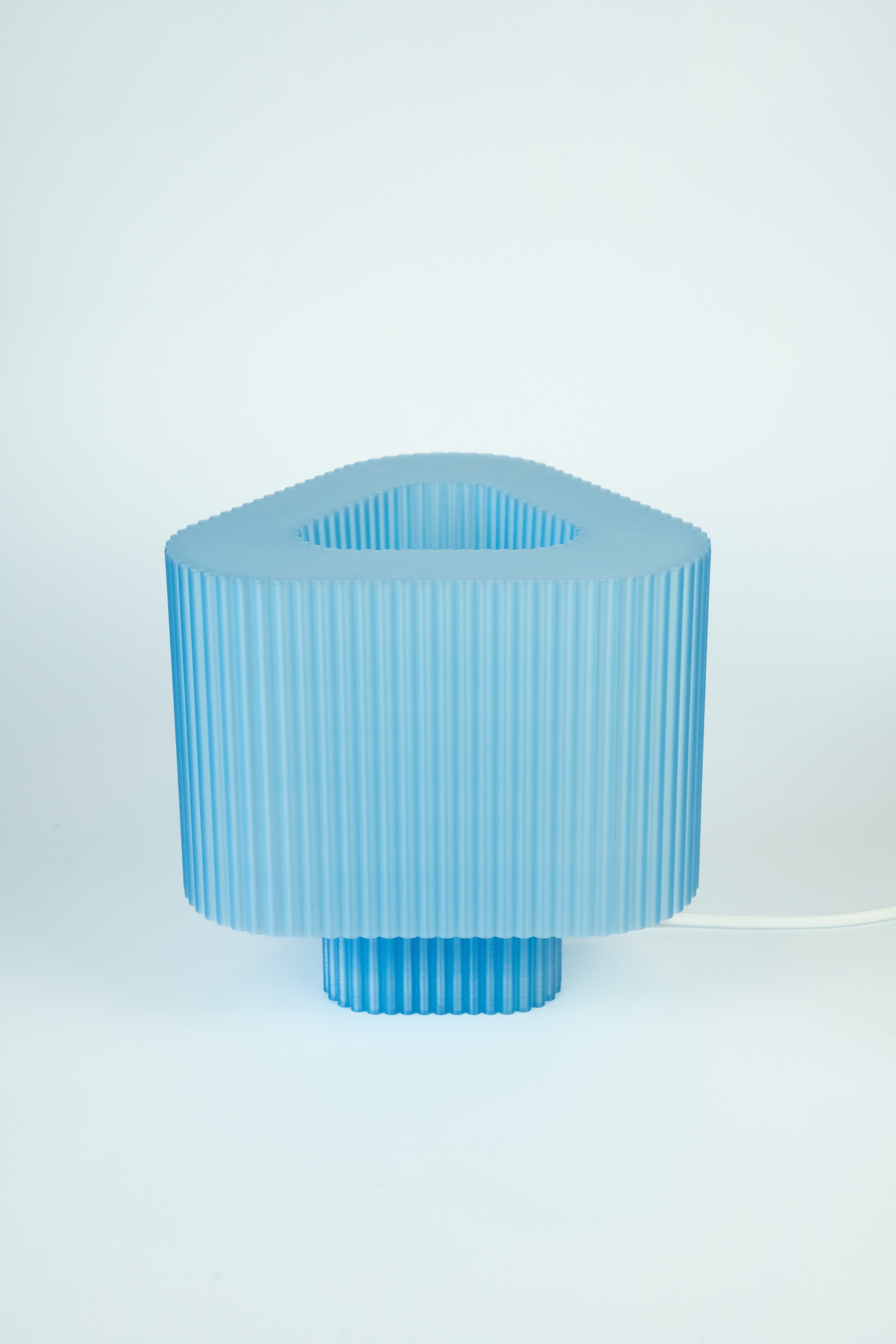 Triola Lampe Ice Blue – Regular