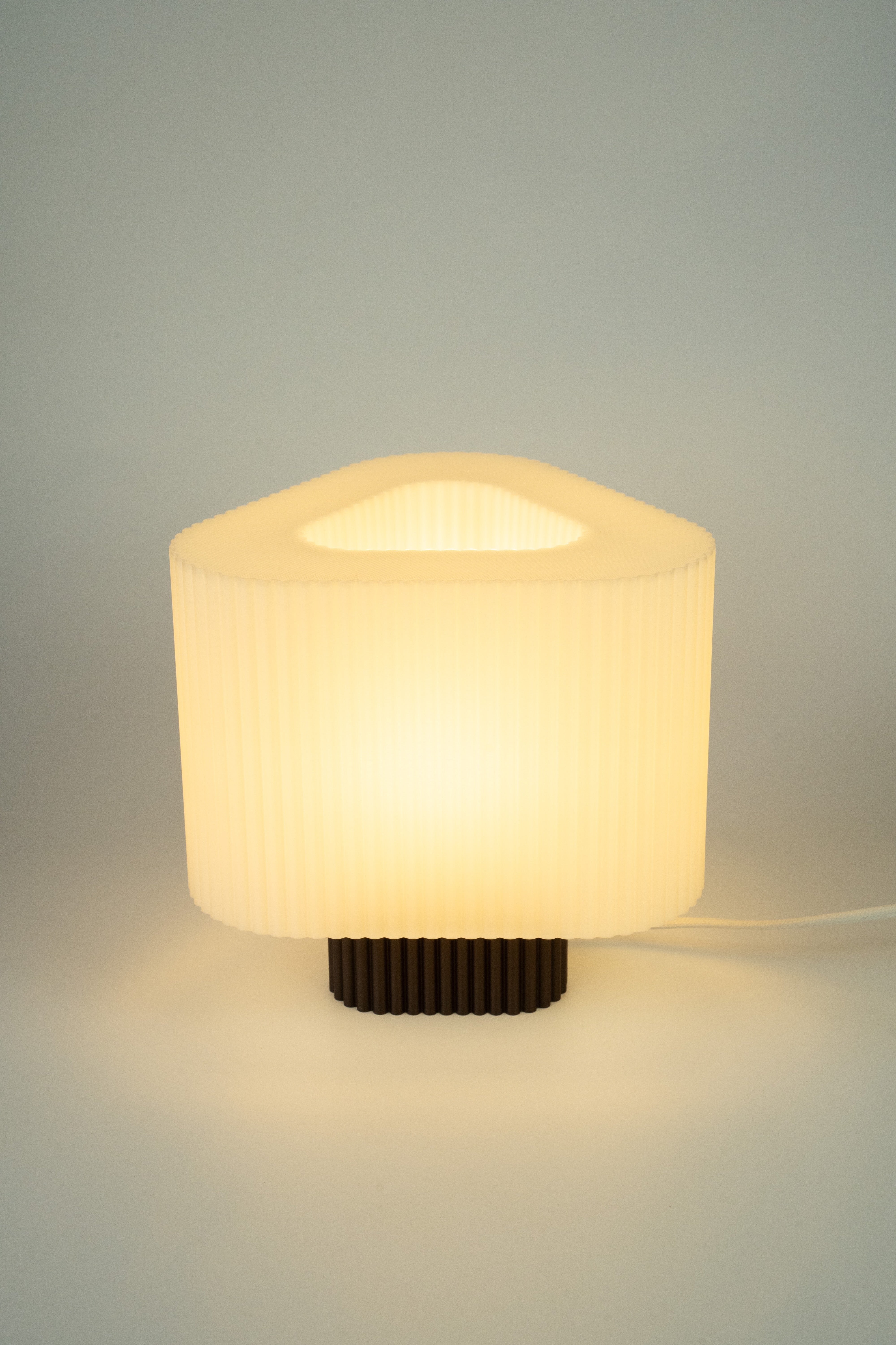 Triola Lampe Deep Mocha – Regular