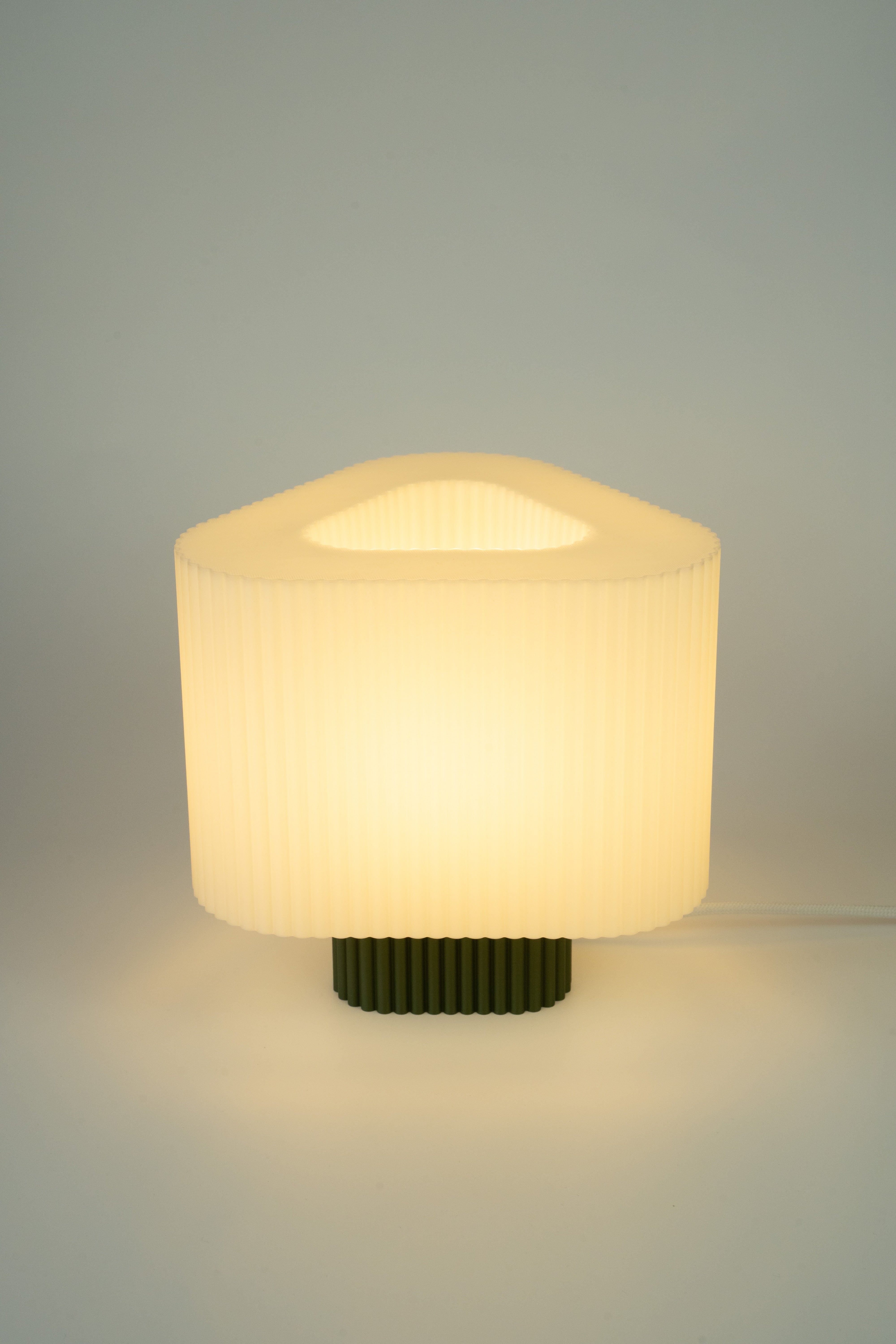 Triola Lampe Moss Green – Regular