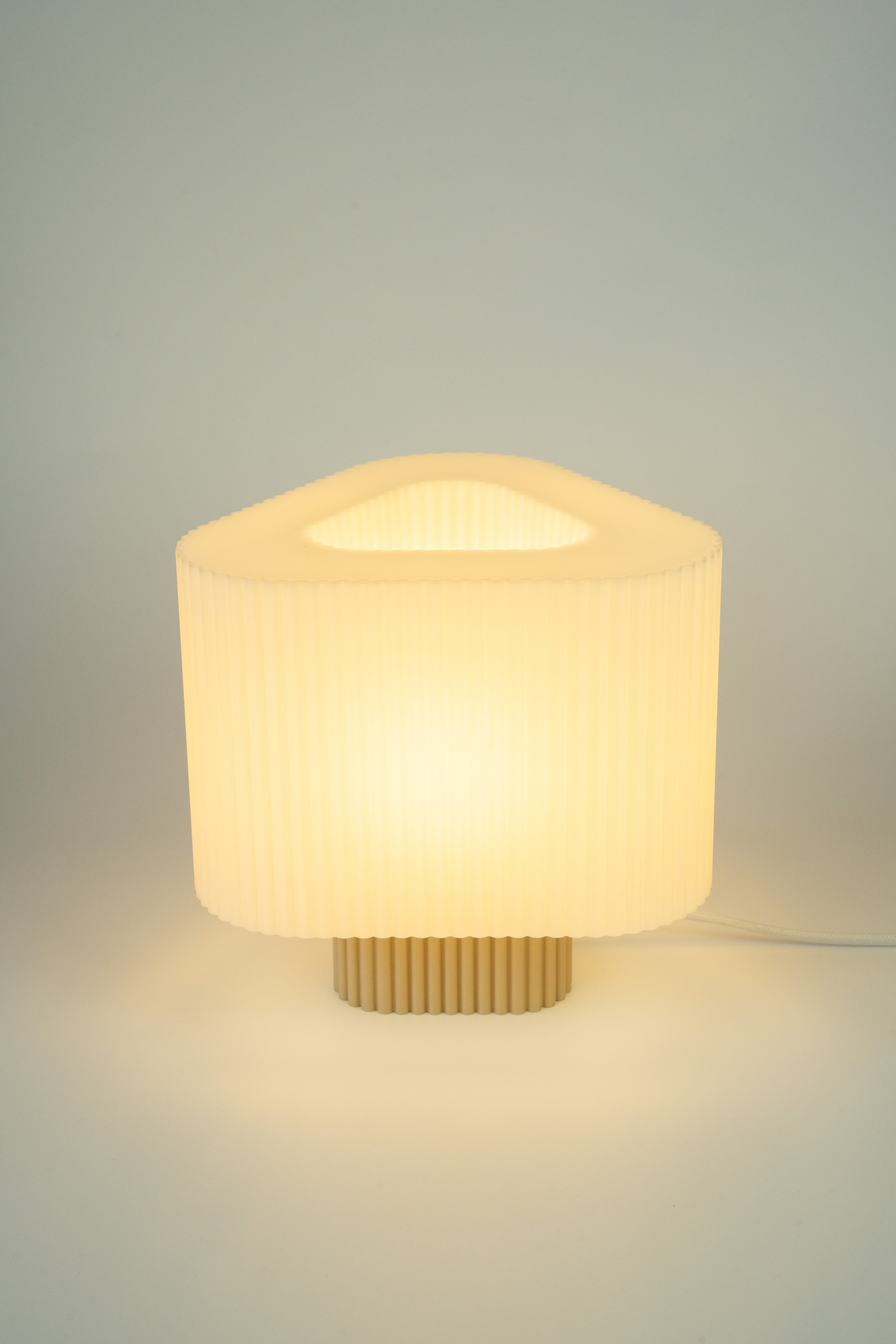 Triola Lampe Soft Sand – Regular