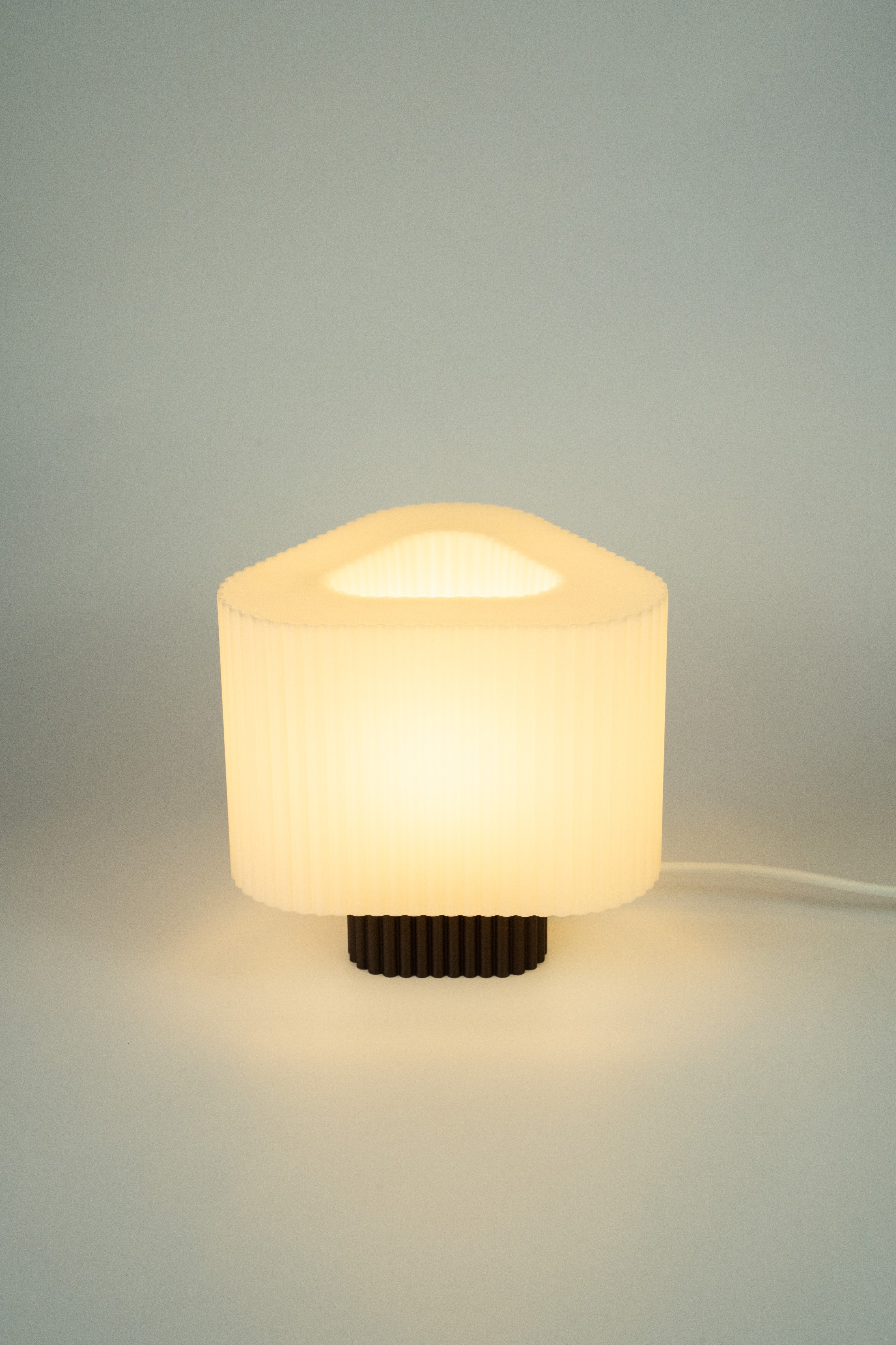 Triola Lampe Deep Mocha – Small