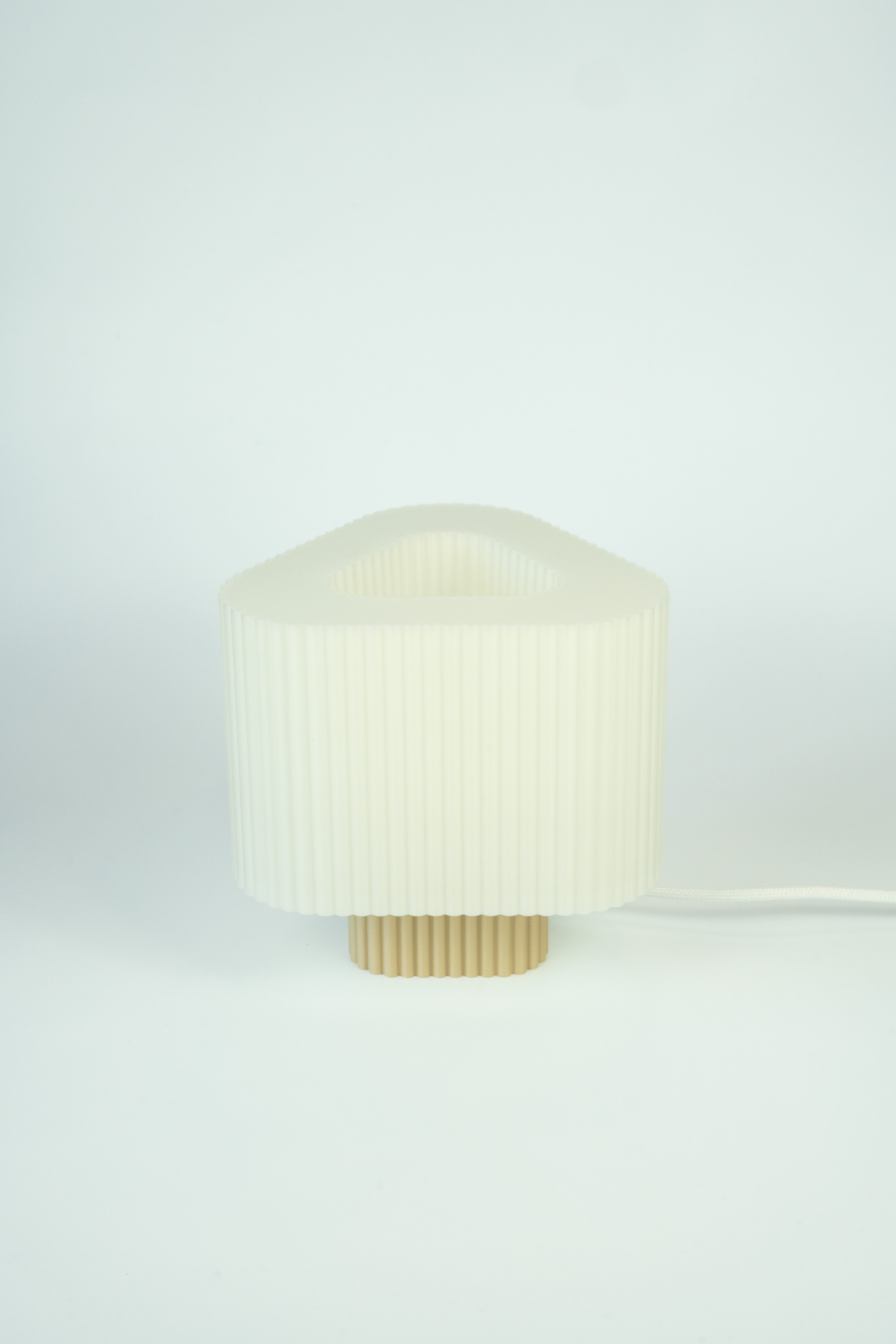Triola Lampe Soft Sand – Small