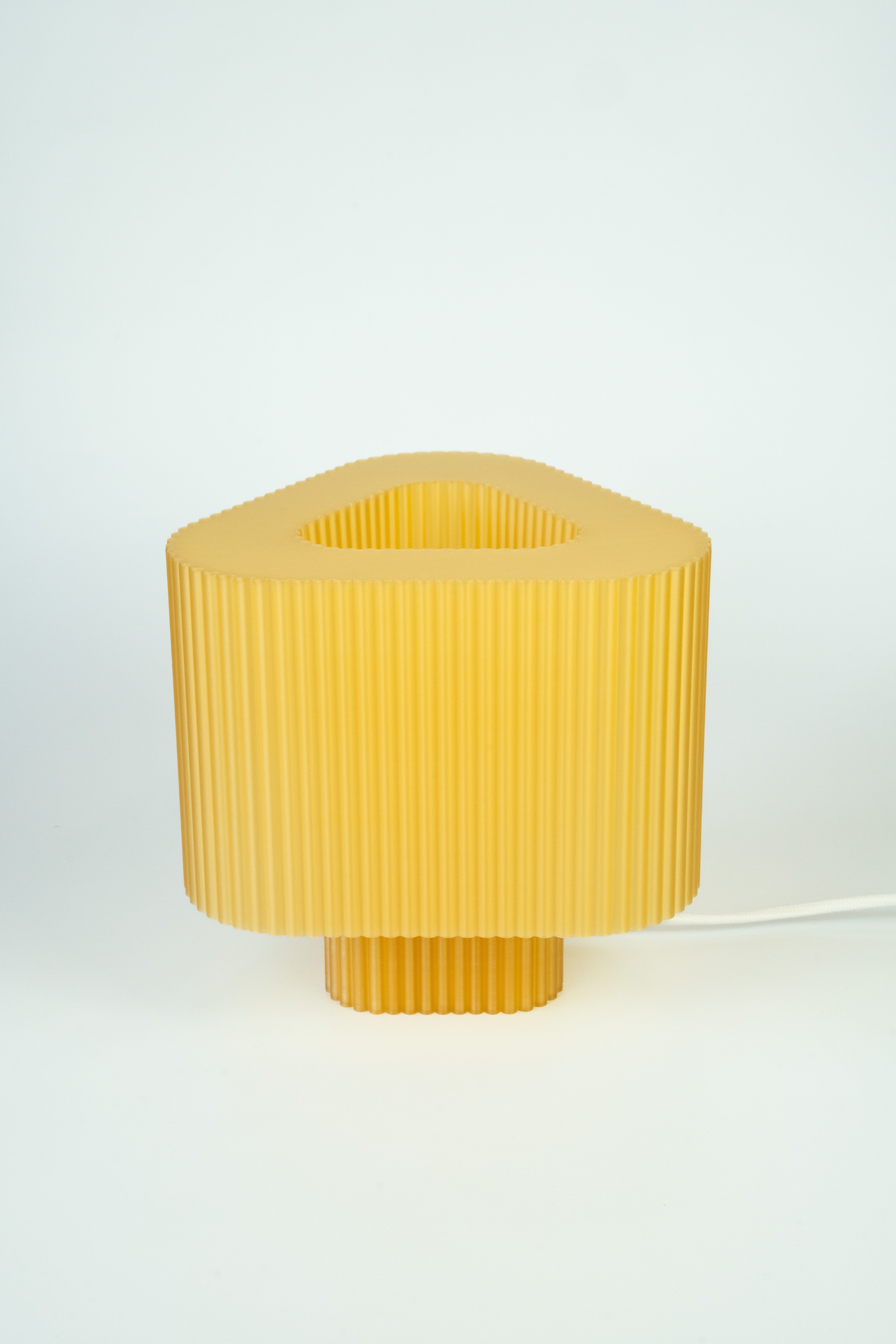 Triola Lampe Mellow Yellow – Regular